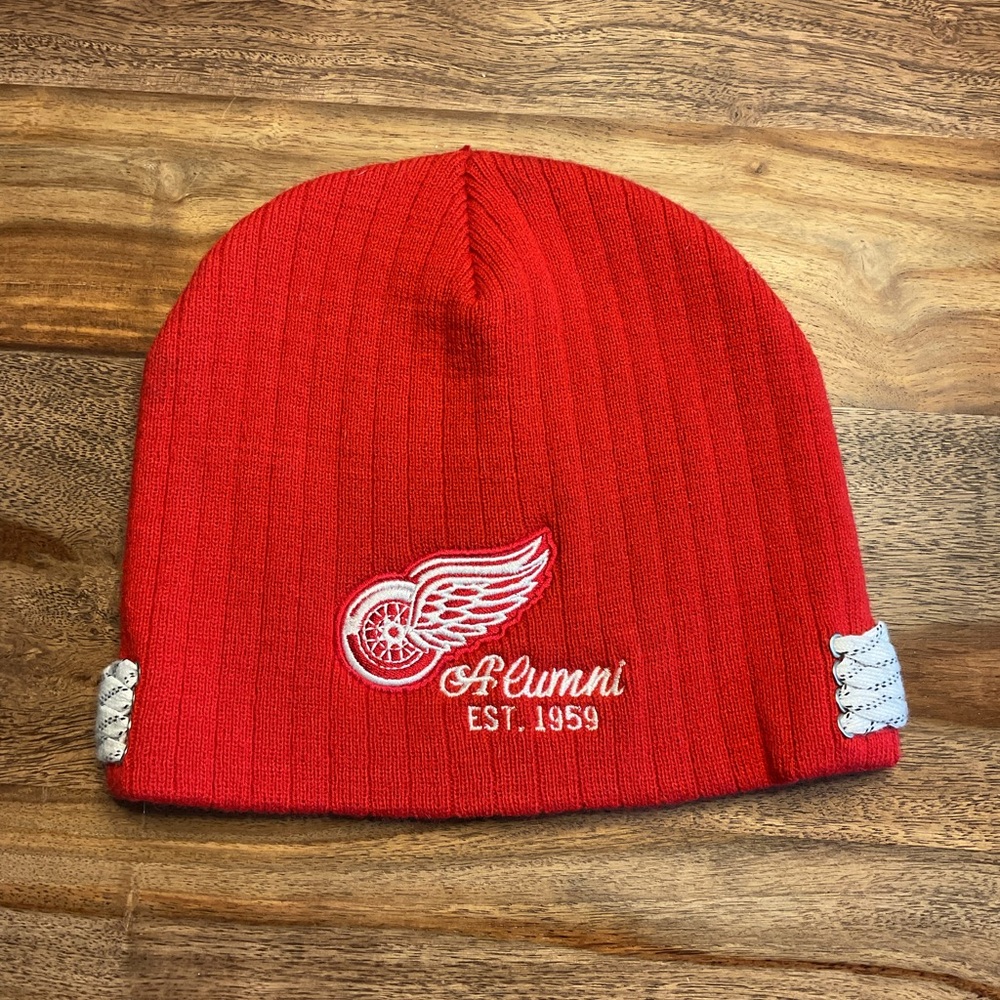 Detroit Red Wings winter hat